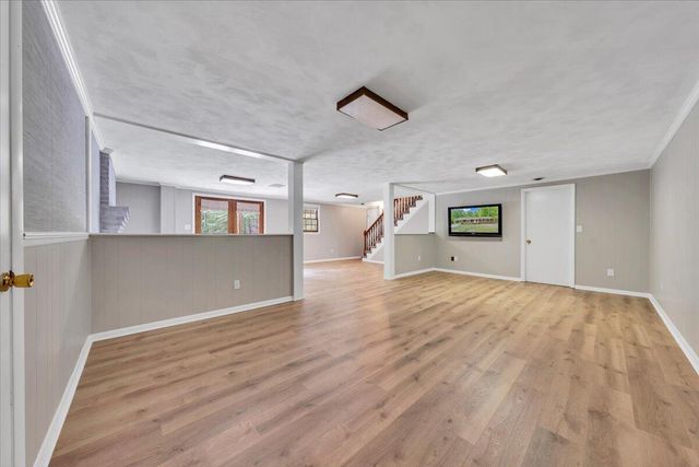 2060 Denise CIR, Roanoke, VA 24012