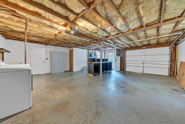 2060 Denise CIR, Roanoke, VA 24012