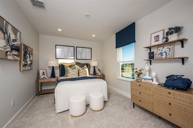 19326 LOCHSIDE LANE, Mount Dora, FL 32757