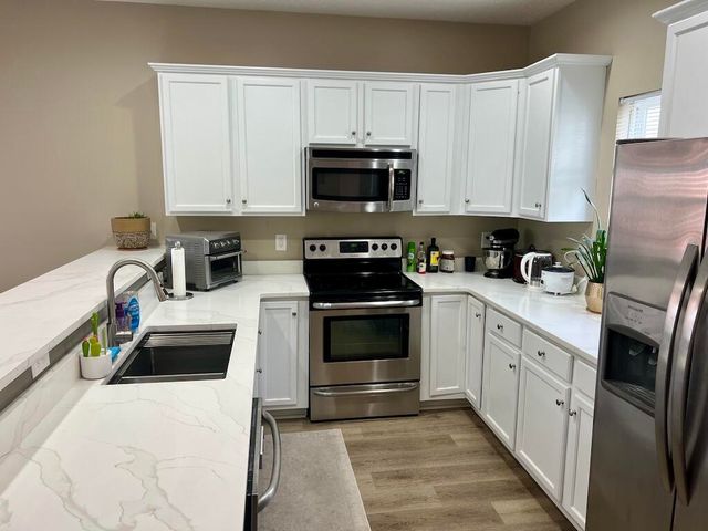 309 Courtney CIR, Blacksburg, VA 24060