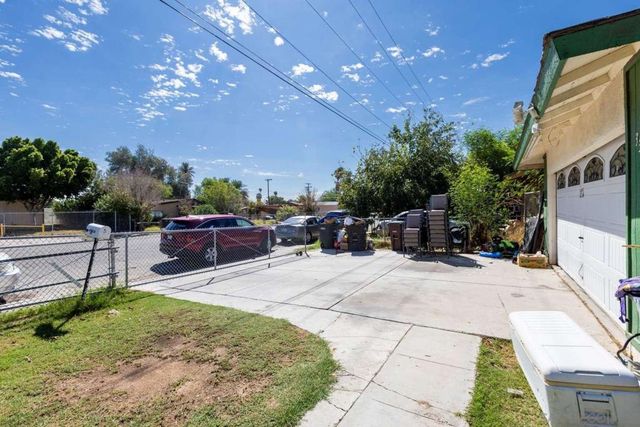 333 N Carlton Ave, Blythe, CA 92225