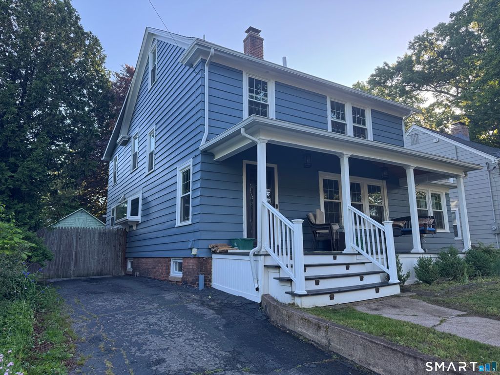112 Wayland Street, North Haven, CT 06473