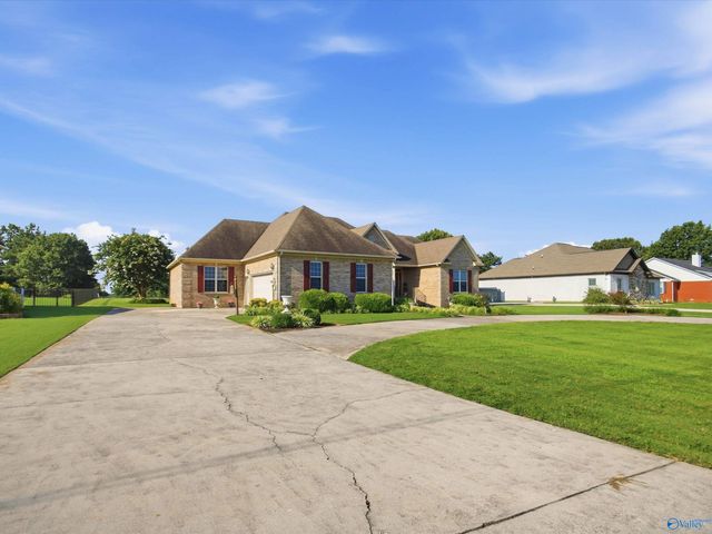 25202 Bain Road, Athens, AL 35613