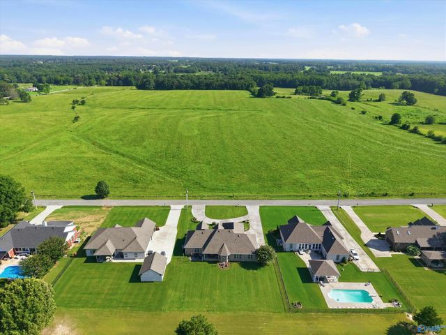 25202 Bain Road, Athens, AL 35613
