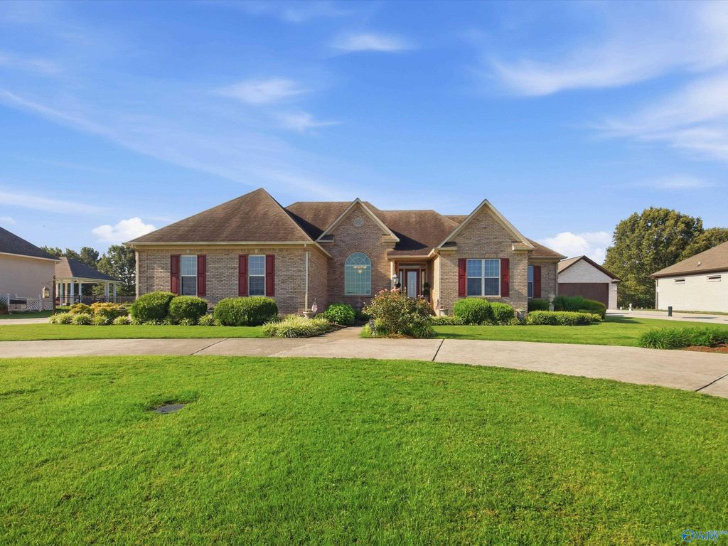25202 Bain Road, Athens, AL 35613