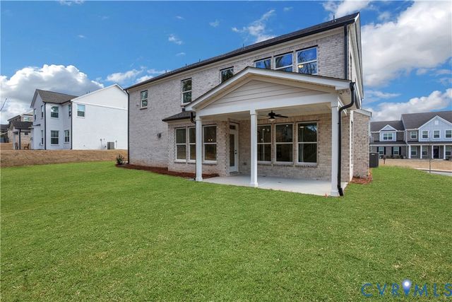 8481 Roden Dr, Mechanicsville, VA 23111