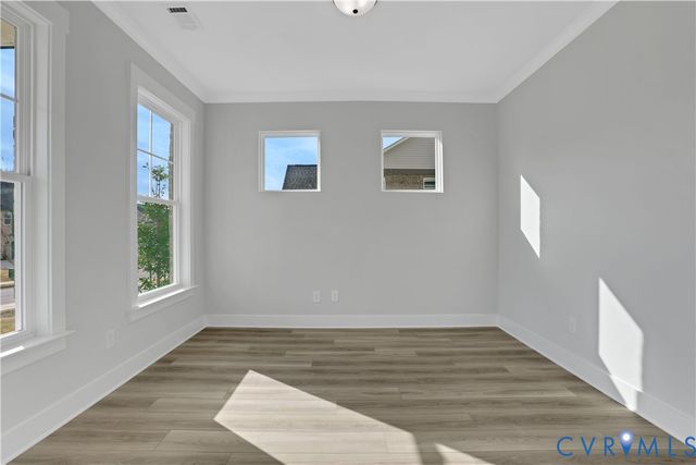 8481 Roden Dr, Mechanicsville, VA 23111