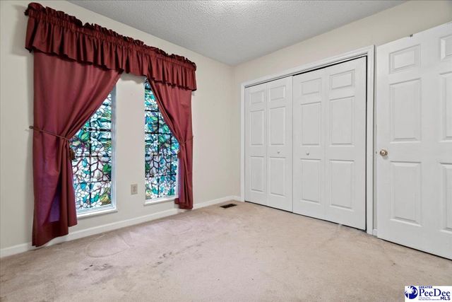 1041 Creekview Dr, Darlington, SC 29540