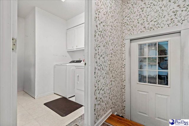 1041 Creekview Dr, Darlington, SC 29540