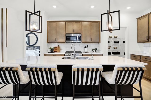 537 Seagrape Lane, Plainfield, IN 46168