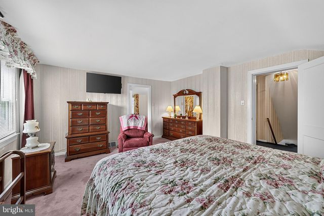 112 REDFORD RD, Oreland, PA 19075