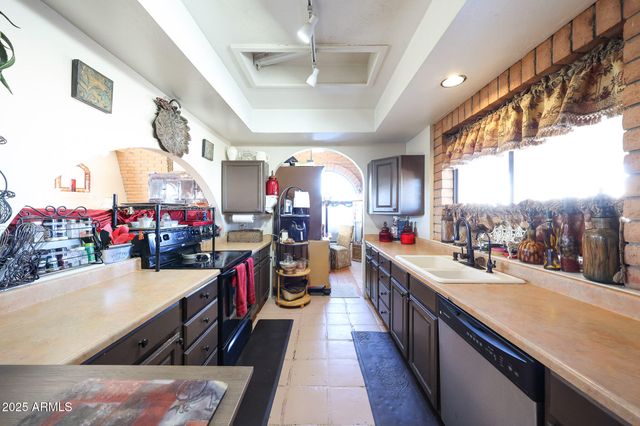 1732 W YEARLING Road, Phoenix, AZ 85085