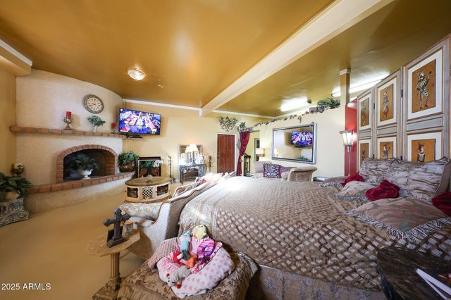 1732 W YEARLING Road, Phoenix, AZ 85085