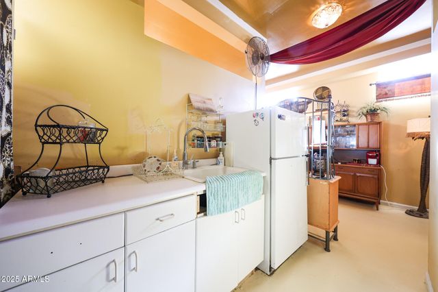 1732 W YEARLING Road, Phoenix, AZ 85085