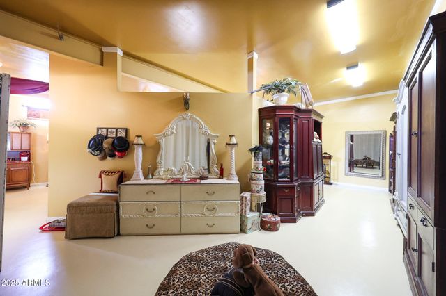 1732 W YEARLING Road, Phoenix, AZ 85085