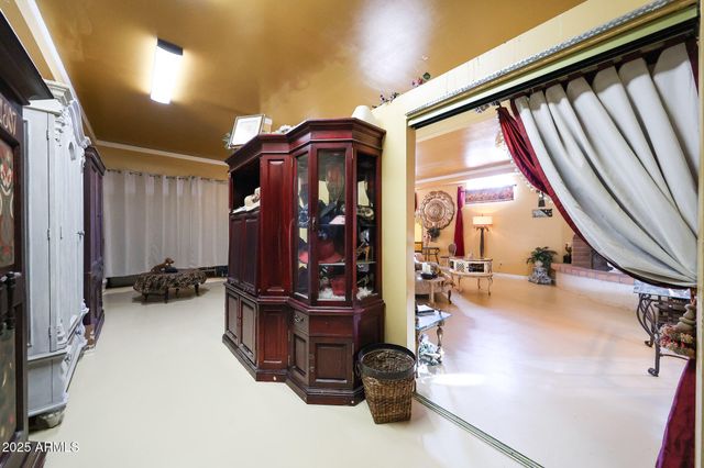 1732 W YEARLING Road, Phoenix, AZ 85085