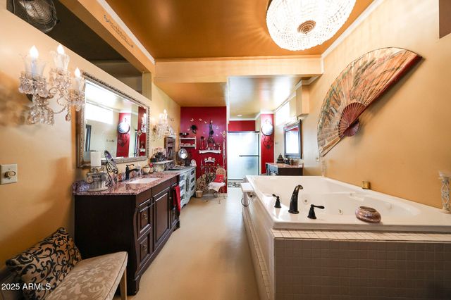 1732 W YEARLING Road, Phoenix, AZ 85085