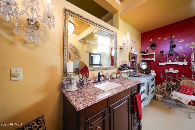 1732 W YEARLING Road, Phoenix, AZ 85085