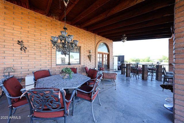 1732 W YEARLING Road, Phoenix, AZ 85085