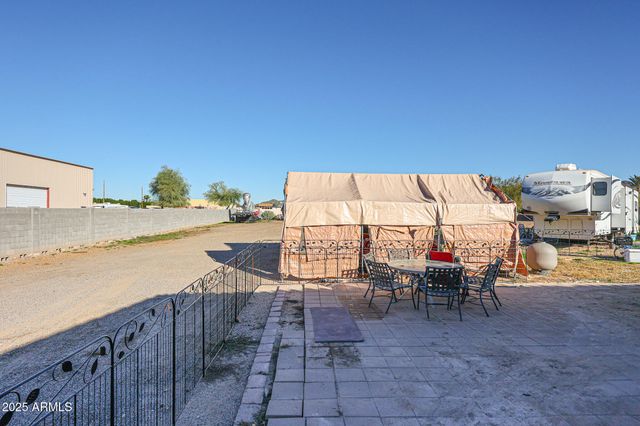 1732 W YEARLING Road, Phoenix, AZ 85085