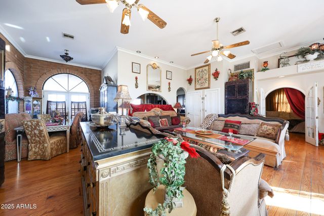 1732 W YEARLING Road, Phoenix, AZ 85085