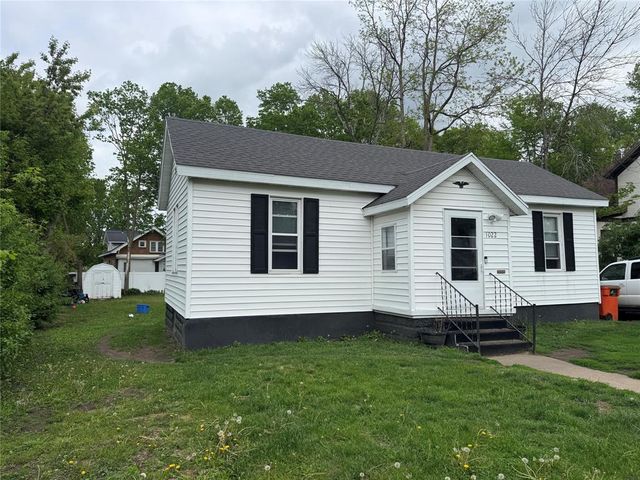 1022 E Madison Street, Eau Claire, WI 54703
