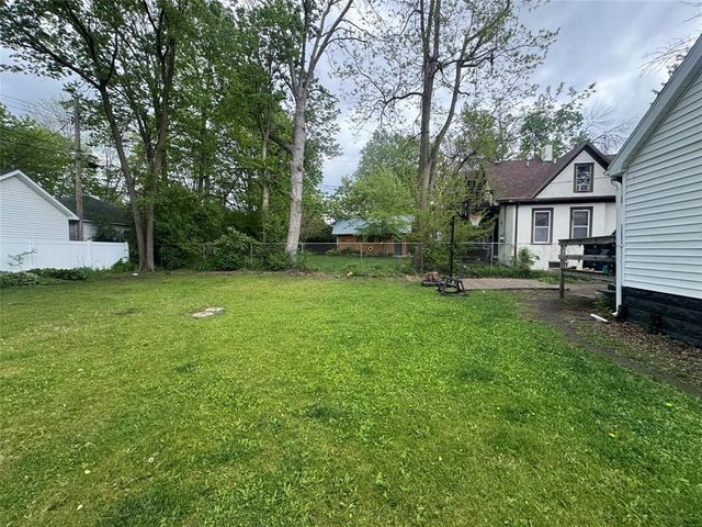 1022 E Madison Street, Eau Claire, WI 54703