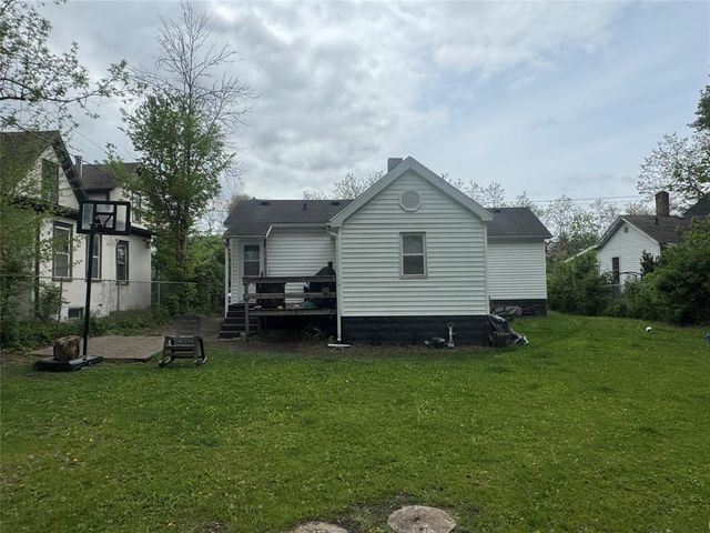 1022 E Madison Street, Eau Claire, WI 54703