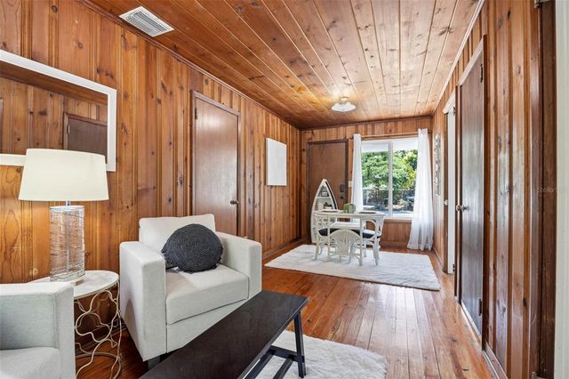 1024 MICHIGAN DR E, Dunedin, FL 34698