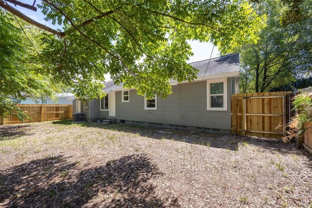 1024 MICHIGAN DR E, Dunedin, FL 34698