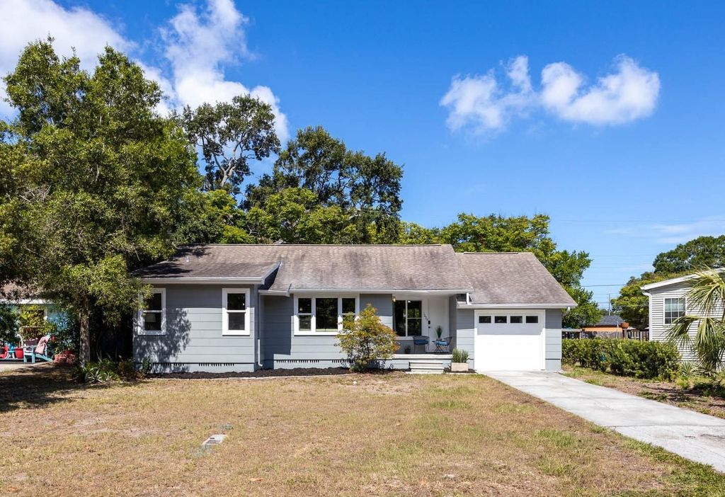 1024 MICHIGAN DR E, Dunedin, FL 34698