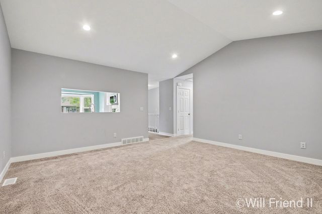 15 Skyline Circle NW, Grand Rapids, MI 49504