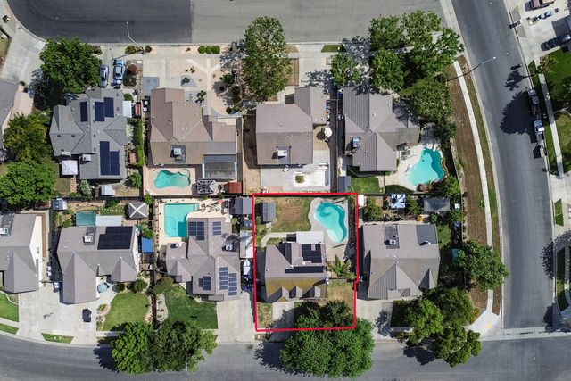 281 Somerset Drive, Lemoore, CA 93245
