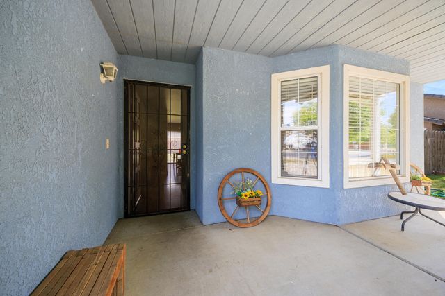 281 Somerset Drive, Lemoore, CA 93245