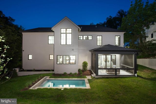 4653 34TH ST N, Arlington, VA 22207