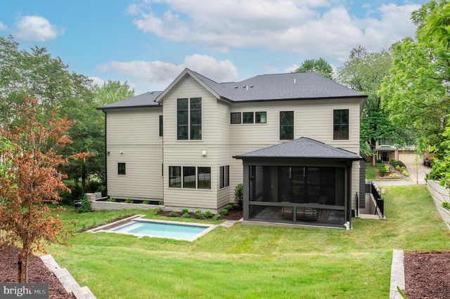 4653 34TH ST N, Arlington, VA 22207