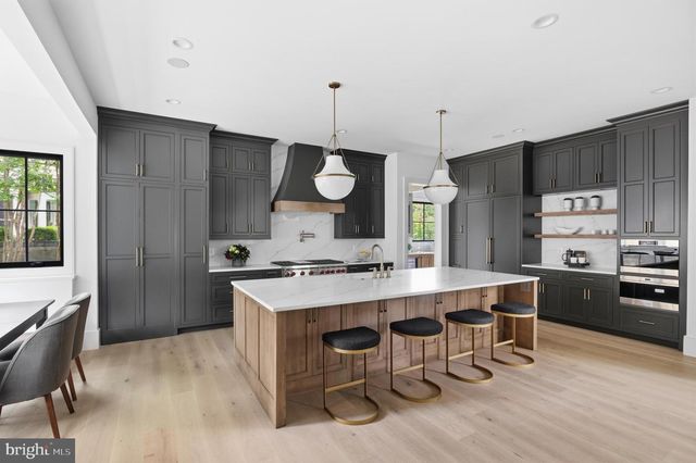 4653 34TH ST N, Arlington, VA 22207