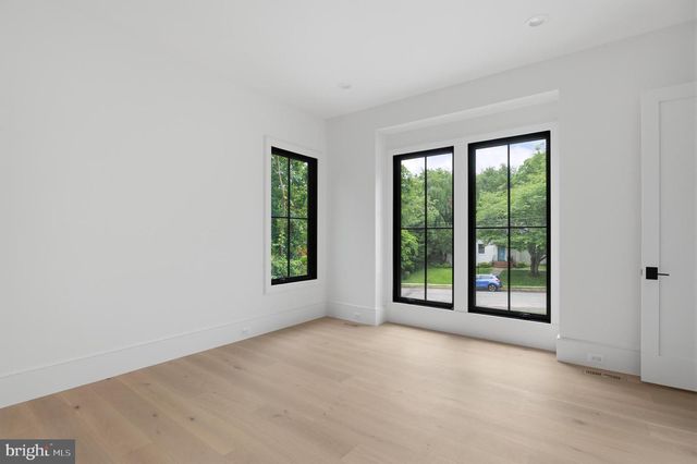 4653 34TH ST N, Arlington, VA 22207
