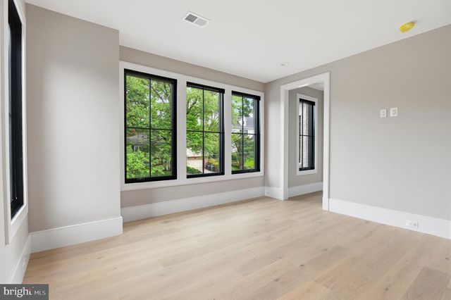 4653 34TH ST N, Arlington, VA 22207