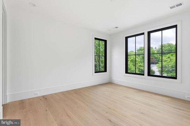 4653 34TH ST N, Arlington, VA 22207