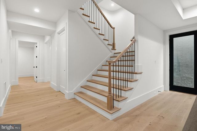 4653 34TH ST N, Arlington, VA 22207