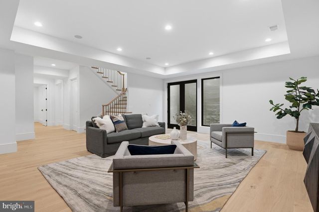 4653 34TH ST N, Arlington, VA 22207