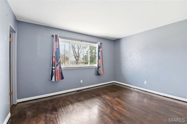 765 Kostka Lane, Florissant, MO 63031