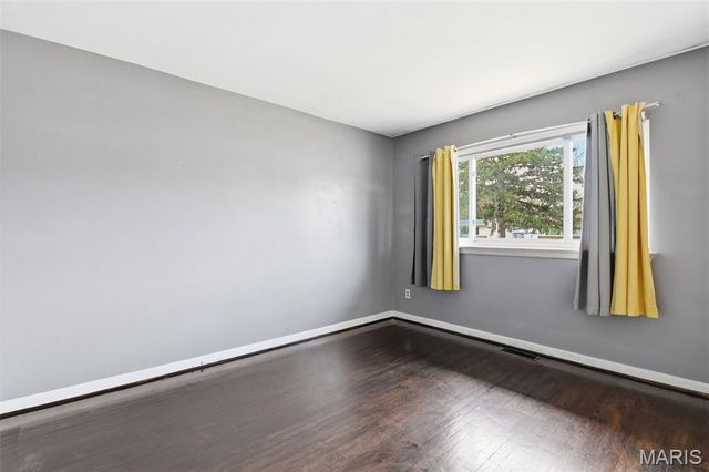 765 Kostka Lane, Florissant, MO 63031