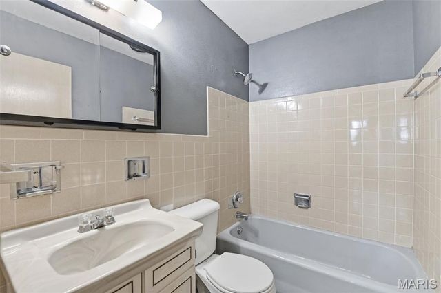 765 Kostka Lane, Florissant, MO 63031