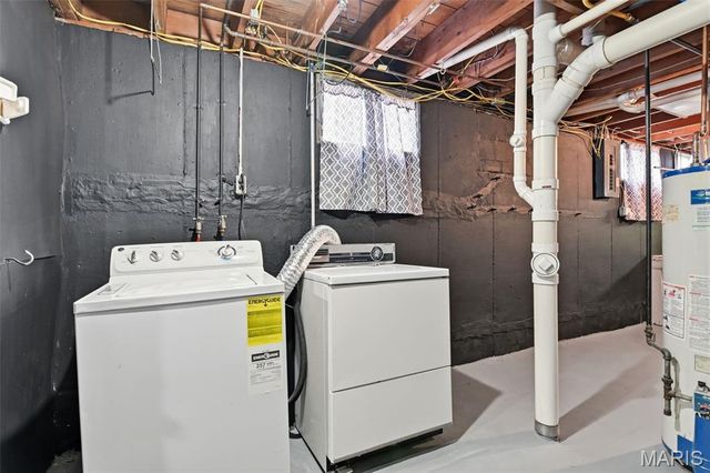 765 Kostka Lane, Florissant, MO 63031