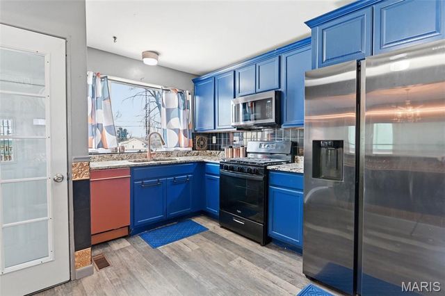 765 Kostka Lane, Florissant, MO 63031