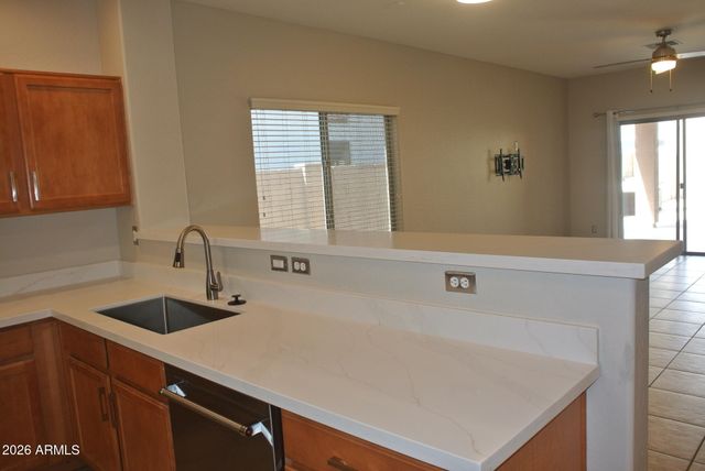 2516 W PRESERVE Way, Phoenix, AZ 85085