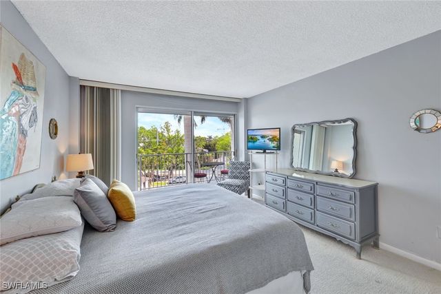 1300 Gulf Shore BLVD N 407, Naples, FL 34102