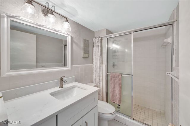 1300 Gulf Shore BLVD N 407, Naples, FL 34102